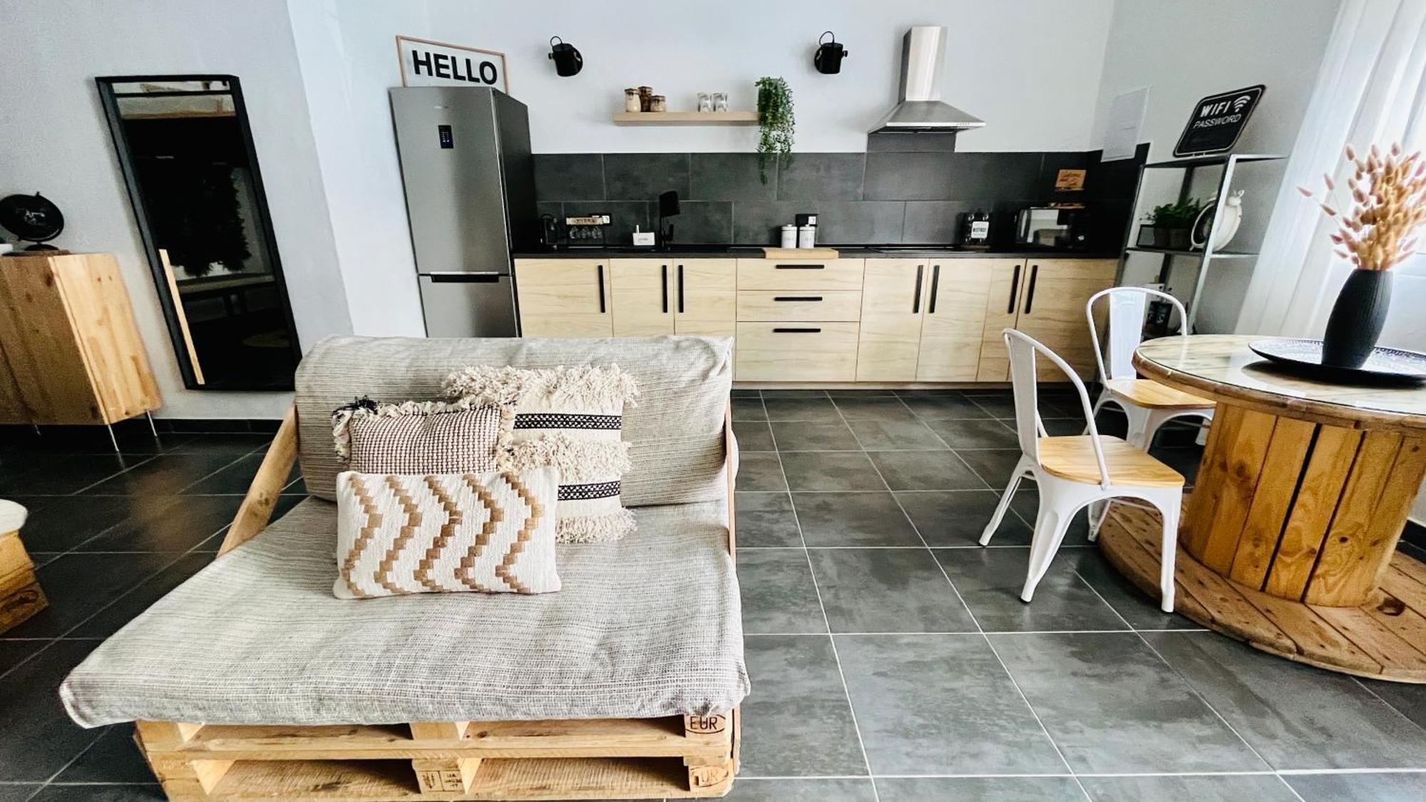 El Pisito Forest,A 300 Metros Iglesia De La Encarnacion Apartment Marbella Ngoại thất bức ảnh